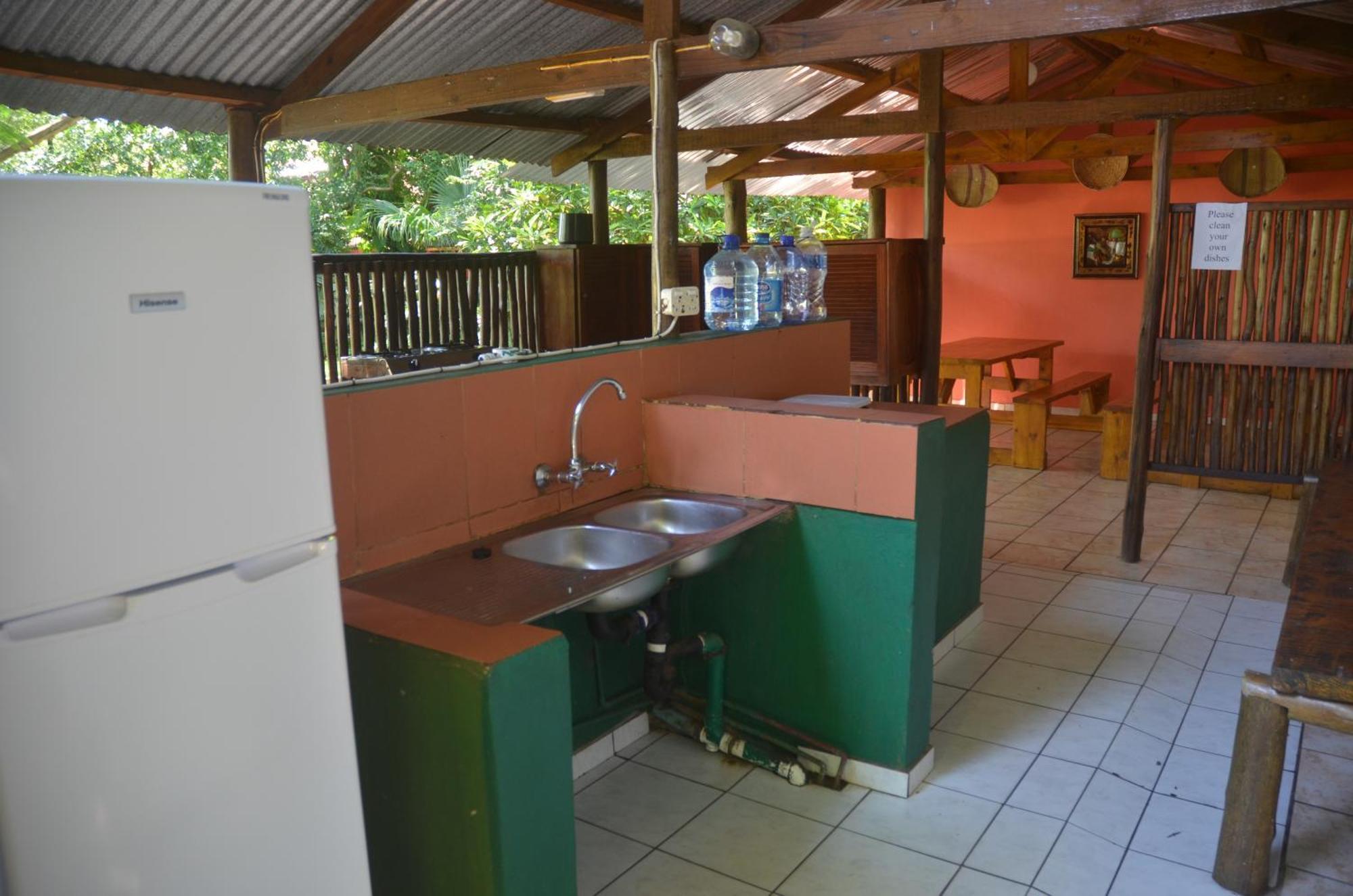 Bushbaby Lodge & Camping Hluhluwe Zimmer foto
